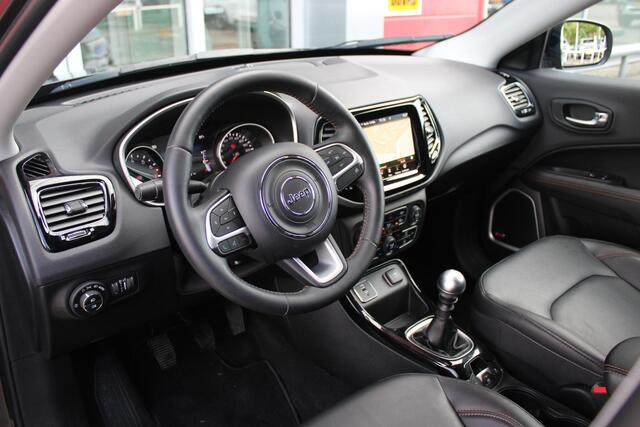 Jeep COMPASS 1.4 140PK MultiAir LIMITED | AFNEEMBARE TREKHAAK | ELEKTRISCH BEDIENBARE STOELEN MET GEHEUGENFUNCTIE | LEDEREN BEKLEDING | NAVIGATIE | KEYLESS ENTRY/START | CRUISE CONTROL | DAB+ RADIO | ACHTERUITRIJ CAMERA | DODEHOEK DETECTIE | BEATS AUDIO SYSTEM | CLIMA