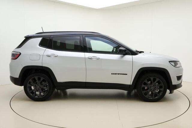 Jeep COMPASS 1.3T S Automaat | Navigatie | Camera | Lederen bekleding | Parkeersensoren voor en achter | Stoel & Stuurverwarming | Zwart dak | Keyless | Lichtmetalen velgen