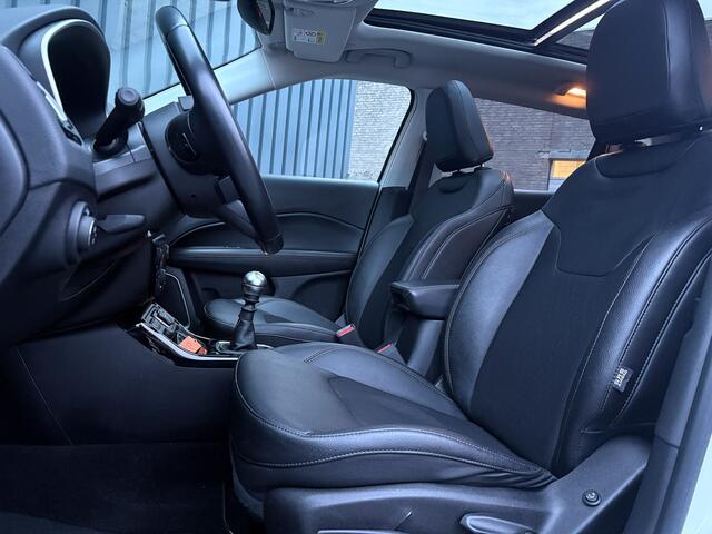 Jeep COMPASS 1.3T Limited | Trekhaak | Panodak | Camera | 19'' | Apple carplay / Android auto | Prijs Rijklaar!!