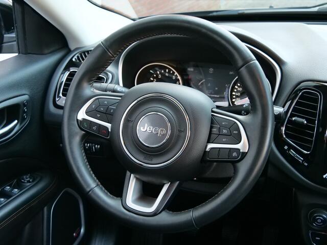 Jeep COMPASS 1.4 MultiAir 140pk Limited Camera / Keyless / Leder / Apple CarPlay / Beats Soundsystem