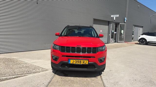 Jeep COMPASS 1.3T Night Eagle Liberty Edition NET BINNEN 1750 KG trekgewicht
