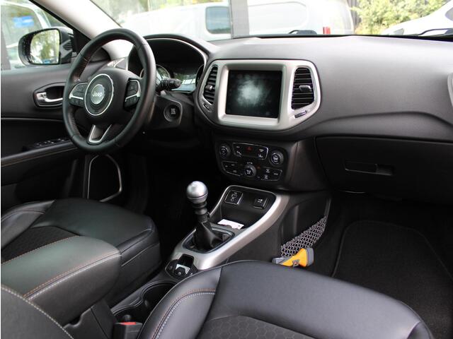 Jeep COMPASS 1.4 MultiAir Longitude | Navi / Camera / Climate
