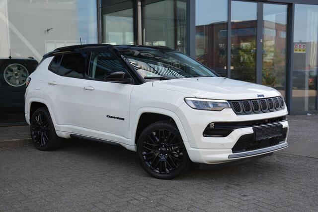 Jeep COMPASS 4xe 240 Plug-in Hybrid Electric S | Leder | Stoelverwarming | Camera