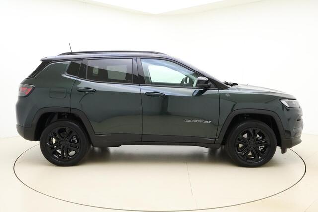 Jeep COMPASS 4xe 240 Plug-in Hybrid Electric North Star | Schuif/ kantel dak | Navigatie | Camera | Stoel & Stuurverwarming | Keyless | Lichtmetalen velgen