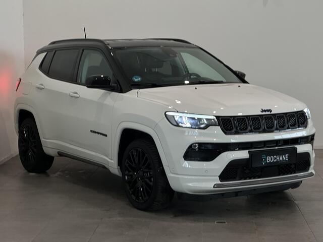 Jeep COMPASS 4xe 240 Plug-in Hybrid Electric S | Leder | Stoel- en stuurverwarming | Apple Carplay/Android Auto | Parkeersensoren voor, achter en achteruitrijcamera