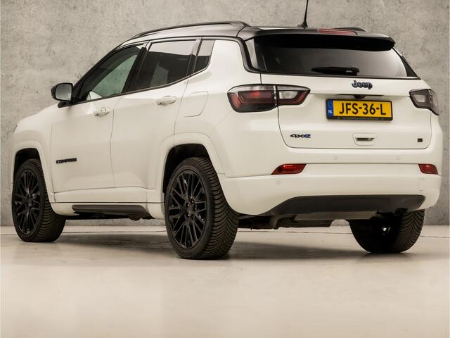 Jeep COMPASS 4xe 240 Plug-in Hybrid Electric S Sport 240Pk Automaat (VIRTUAL COCKPIT, APPLE CARPLAY, GROOT NAVI, LEDER, CAMERA, SPORTSTOELEN, ADAPTIVE CRUISE, KEYLESS, STOELVERWARMING, NIEUWSTAAT)