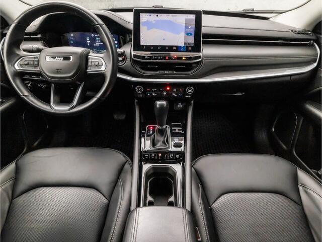 Jeep COMPASS 4xe 240 Plug-in Hybrid Electric S Sport 240Pk Automaat (VIRTUAL COCKPIT, APPLE CARPLAY, GROOT NAVI, LEDER, CAMERA, SPORTSTOELEN, ADAPTIVE CRUISE, KEYLESS, STOELVERWARMING, NIEUWSTAAT)