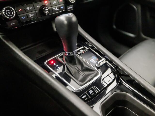 Jeep COMPASS 4xe 240 Plug-in Hybrid Electric S Sport 240Pk Automaat (VIRTUAL COCKPIT, APPLE CARPLAY, GROOT NAVI, LEDER, CAMERA, SPORTSTOELEN, ADAPTIVE CRUISE, KEYLESS, STOELVERWARMING, NIEUWSTAAT)