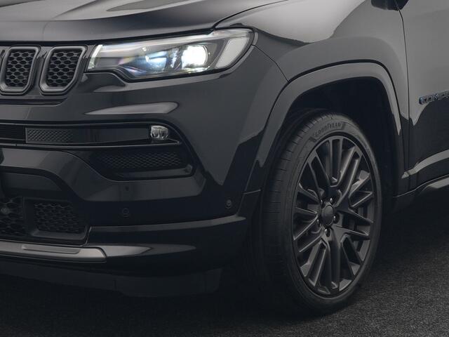 Jeep COMPASS 4xe 190 Plug In Hybrid Electric S 240pk Dealer O.H PHEV | Panodak | Adaptive Cruise | Lederen Sportstoelen Memory & Ventilatie | Apple Carplay | Keyless | Stuur Verwarmd | Navigatie | Blis | Virtual | DAB |