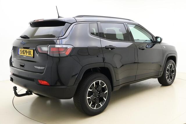 Jeep COMPASS 4xe 240 Plug-in Hybrid Electric Trailhawk | Lederen bekleding | Navigatie | Camera | Trekhaak | Lichtmetalen velgen | Extra getint glas | Dakrails