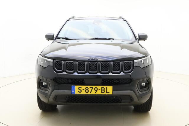 Jeep COMPASS 4xe 240 Plug-in Hybrid Electric Trailhawk | Lederen bekleding | Navigatie | Camera | Trekhaak | Lichtmetalen velgen | Extra getint glas | Dakrails