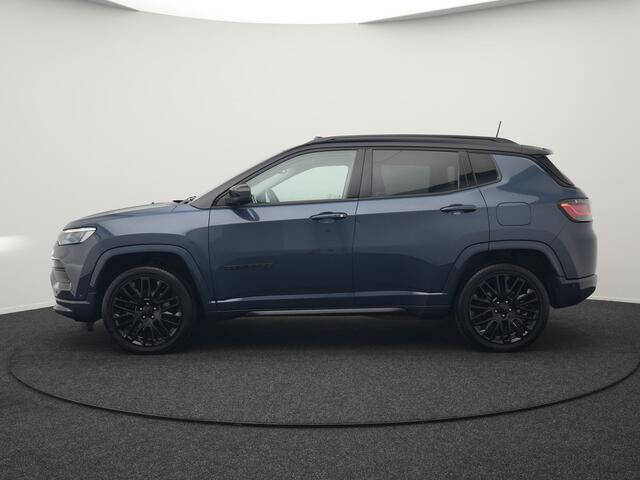 Jeep COMPASS 4xe 240 Electric S Plug In Hybrid 240pk Dealer O.H PHEV | Panodak | Adaptive Cruise | 360 Camera | Lederen Sportstoelen Verwarmd | Alpine Sound | Apple Carplay | Stuur Verwarmd | Keyless | Virtual | Navigatie | DAB |