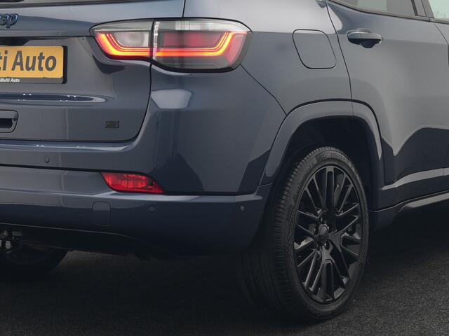 Jeep COMPASS 4xe 240 Electric S Plug In Hybrid 240pk Dealer O.H PHEV | Panodak | Adaptive Cruise | 360 Camera | Lederen Sportstoelen Verwarmd | Alpine Sound | Apple Carplay | Stuur Verwarmd | Keyless | Virtual | Navigatie | DAB |