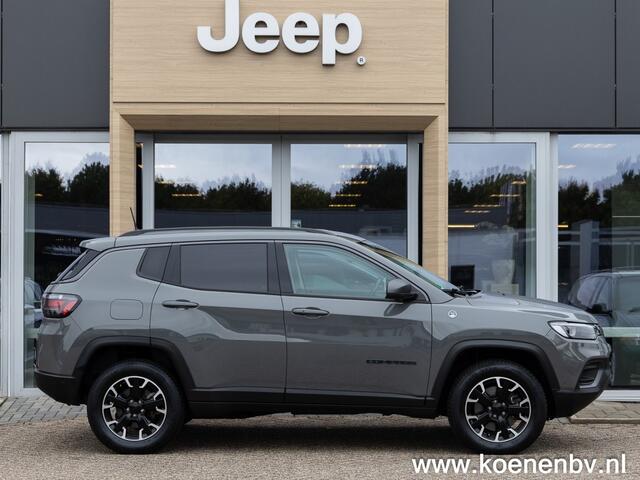 Jeep COMPASS 4xE 240 Autom. 4x4 Trailhawk LEER / ADAPT. CRUISE / NAVI / CAMERA