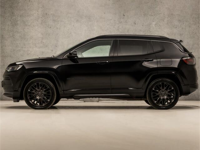 Jeep COMPASS 4xe 240 Plug-in Hybrid Electric S Black Sport 240Pk Automaat (VIRTUAL COCKPIT, APPLE CARPLAY, GROOT NAVI, LEDER, MEMORY SEATS, STUUR/STOELVERWARMING, ADAPTIVE CRUISE, CAMERA, GETINT GLAS, NIEUWE APK, NIEUWSTAAT)
