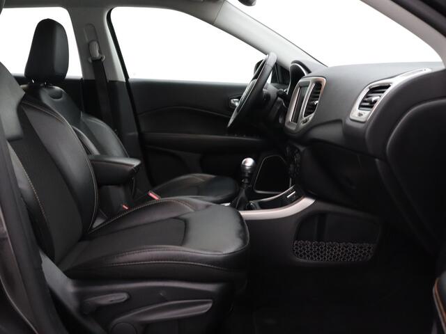 Jeep COMPASS 1.6D 120PK MultiJet Longitude / Pdc+Camera / Airco-ecc. / Navigatie / 1/2 Leder / Distributie vv. bij 153.800km / Apk 04-2026
