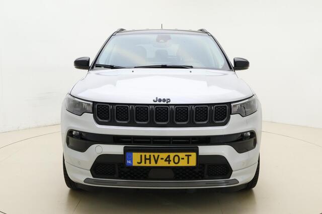 Jeep COMPASS 4xe 240 Plug-in Hybrid Electric S Automaat | Navigatie | Lederen bekleding | Camera | Keyless | Zwart dak | Lichtmetalen velgen black | Extra getint glas