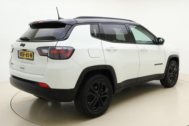 Jeep COMPASS 4xe 240 Plug-in Hybrid Electric S Automaat | Navigatie | Lederen bekleding | Camera | Keyless | Zwart dak | Dakrails | Lichtmetalen velgen black | Climate control