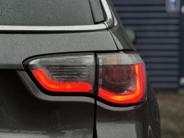 Jeep COMPASS 1.4 MultiAir Opening Edition Plus | Trekhaak | Lederen stoelen | Elektrische stoelen + geheugen | Stoelverwarming | Climate Control | Parkeersensoren | Cruise Control | Beats Audiosysteem |