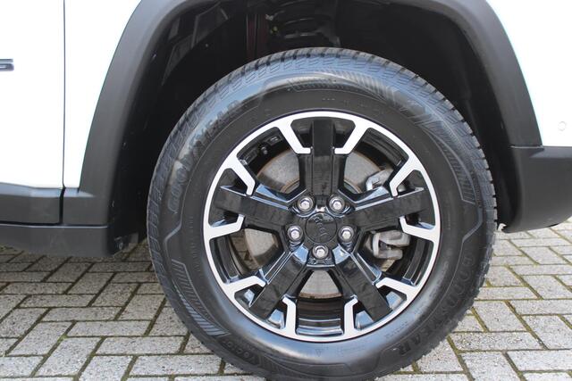 Jeep COMPASS 4xe 240PK PHEV TRAILHAWK AUTOMAAT | NAVIGATIE | ACHTERUIRIJ CAMERA | DRAADLOOS APPLE CARPLAY / ANDROID AUTO | DIGITALE COCKPIT | LED KOPLAMPEN / ACHTERLICHTEN | LED MIST LAMPEN | 17" OFF-ROAD LICHTMETALEN VELGEN | ALL SEASON BANDEN | DRAADLOOS LADEN | AD