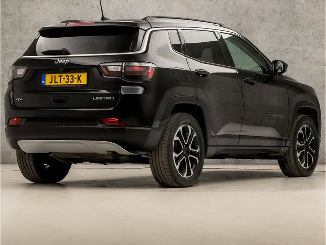 Jeep COMPASS 4xe 190 Plug-in Hybrid Electric Night Eagle Automaat (VIRTUAL COCKPIT, APPLE CARPLAY, STUUR/STOELVERWARMING, LEDER, CAMERA, ADAPTIVE CRUISE, GETINT GLAS, KEYLESS, NIEUWSTAAT)