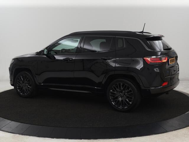 Jeep COMPASS 4xe 240 Plug-in Hybrid Electric S | Stoel & stuurverwarming | Trekhaak | Adaptive cruise | 360 Camera | Leder | Full LED | Carplay | 19'' | Keyless | Navigatie | PHEV