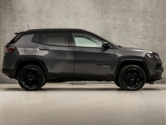 Jeep COMPASS 4xe 240 Plug-in Hybrid Electric Trailhawk 240Pk Automaat (VIRTUAL COCKPIT, APPLE CARPLAY, GROOT NAVI, CAMERA, LEDER, SPORTSTOELEN, GETINT GLAS, ADAPTIVE CRUISE, NIEUWSTAAT)
