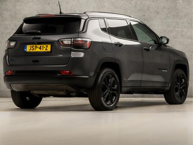 Jeep COMPASS 4xe 240 Plug-in Hybrid Electric Trailhawk 240Pk Automaat (VIRTUAL COCKPIT, APPLE CARPLAY, GROOT NAVI, CAMERA, LEDER, SPORTSTOELEN, GETINT GLAS, ADAPTIVE CRUISE, NIEUWSTAAT)