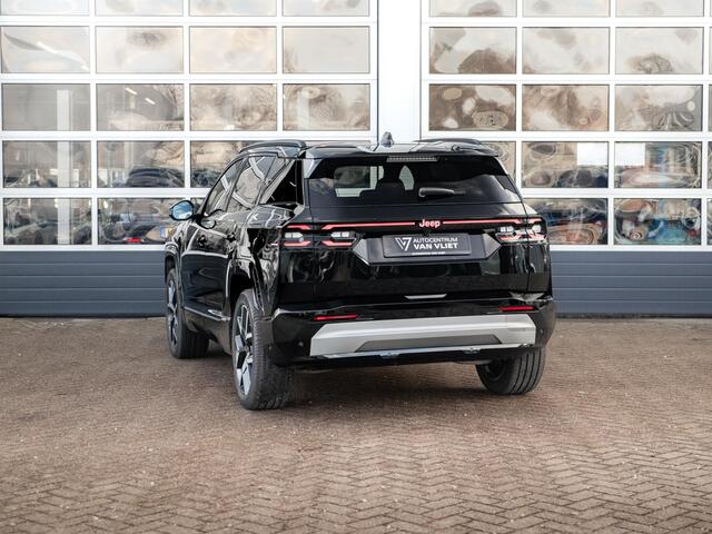 Jeep COMPASS First Edition 74 kWh | Adapt. Cruise | Camera | Carplay | 20" | Elektr. A-Klep | Navi | Winter Pack | Schuif/Kanteldak | Premium Pack | Conv. Pack | Warmtepomp