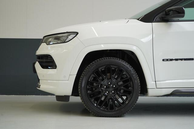 Jeep COMPASS 4xe 240 Plug-in Hybrid Electric S | Leder | Navigatie | Achteruitrijcamera | Stuurverwarming