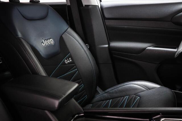 Jeep COMPASS 4xe 240 Plug-in Hybrid Electric Upland | WINTER PACK | STUURVERWARMING | DAB | APPLE | CAMERA