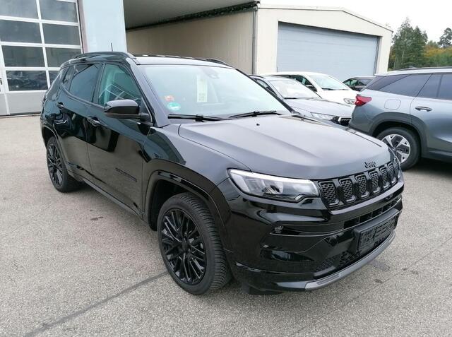 Jeep COMPASS 1.5T e-Hybrid High Altitude Stuur en stoelverwarming.