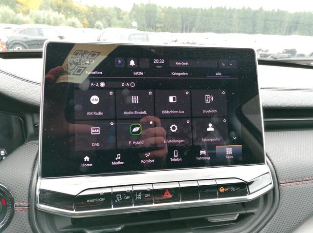 Jeep COMPASS 1.5T e-Hybrid High Altitude Stuur en stoelverwarming.