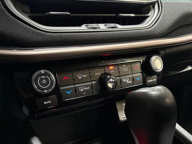 Jeep COMPASS 4xe 240 Plug-in Hybrid Electric Upland 240Pk Automaat (VIRTUAL COCKPIT, BLACK PACK, APPLE CARPLAY, GROOT NAVI, CAMERA, LEDER, SPORTSTOELEN, ADAPTIVE CRUISE, GETINT GLAS, NIEUWSTAAT)