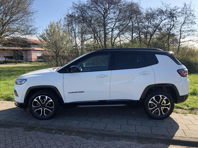 Jeep COMPASS 1.5T e-Hybrid Summit AUTOMAAT|LEER|CLIMATE|APPLE/ANDROID|CAMERA|PDC|18"