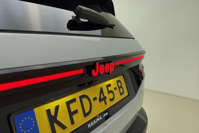 Jeep COMPASS 1.2 e-Hybrid First Edition NIEUW & Snel leverbaar! | Camera's rondom | Panoramadak | LED matrix | Elektrische kofferklep | Lederen bekleding | Elektrische stoel met geheugen | Stoelverwarming/ventilatie