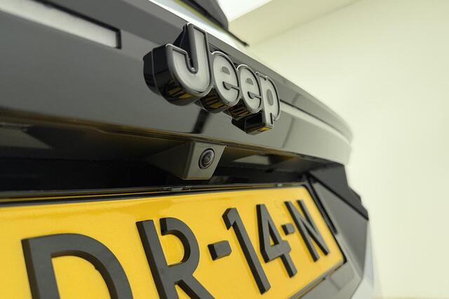 Jeep COMPASS First Edition 74 kWh | DEMO | Stoelmassage | Stoel verwarming/ventilatie | HUD | Panoramadak | Lederen bekleding | Keyless | Elektrische kofferklep