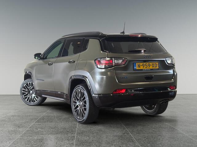 Jeep COMPASS 80th Anniversary 4xe PHEV 240pk | LIMITED EDITION! | NAVI | CAMERA | STOELVERW. | PDC V+A | LEDER/STOF | PLUG-IN | SPECIALE LAKKLEUR | DAB+ | APPLE CARPLAY / ANDROID AUTO