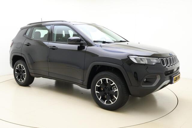 Jeep COMPASS 4xe 240 Plug-in Hybrid Electric Overland Trailhawk | Navigatie via Carplay | Camera | Keyless | Lichtmetalen velgen | Cruise control | Dakrails | Half leder