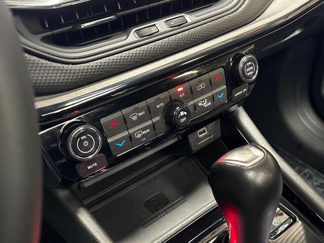 Jeep COMPASS 4xe 240 Plug-in Hybrid Electric Trailhawk 240Pk Automaat (PANORAMADAK, VIRTUAL COCKPIT, APPLE CARPLAY, GROOT NAVI, CAMERA, SPORTSTOELEN, LEDER, ADAPTIVE CRUISE, NIEUWSTAAT)