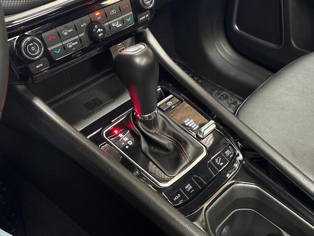 Jeep COMPASS 4xe 240 Plug-in Hybrid Electric Trailhawk 240Pk Automaat (PANORAMADAK, VIRTUAL COCKPIT, APPLE CARPLAY, GROOT NAVI, CAMERA, SPORTSTOELEN, LEDER, ADAPTIVE CRUISE, NIEUWSTAAT)