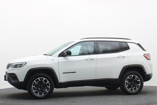 Jeep COMPASS 4xe 240 Plug-in Hybrid Electric Trailhawk Panoramadak, Leer, Camera, ACC, Apple Carplay, Keyless