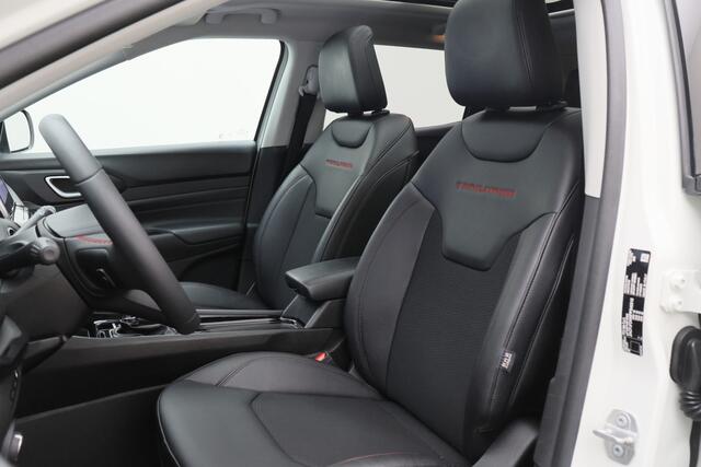 Jeep COMPASS 4xe 240 Plug-in Hybrid Electric Trailhawk Panoramadak, Leer, Camera, ACC, Apple Carplay, Keyless
