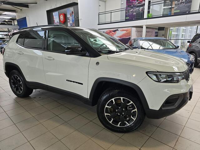 Jeep COMPASS 4xe 240 Plug-in Hybrid Electric Trailhawk