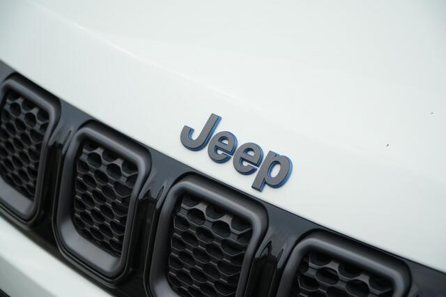 Jeep COMPASS 4xe 240 PK Hybrid S | Leder | Pano | Navi | Winter | Cam | 19"