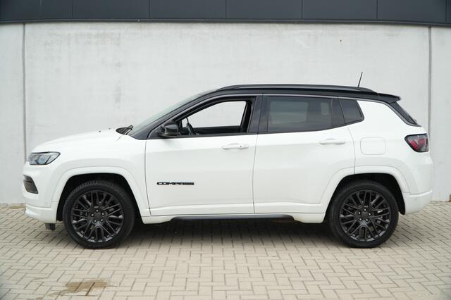 Jeep COMPASS 4xe 240 PK Hybrid S | Leder | Pano | Navi | Winter | Cam | 19"
