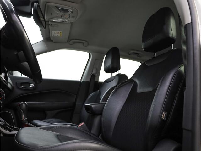 Jeep COMPASS 1.3T Night Eagle Liberty Edition | Trekhaak | Automaat | Apple Carplay & Android Auto | Navigatie | Camera | Keyless