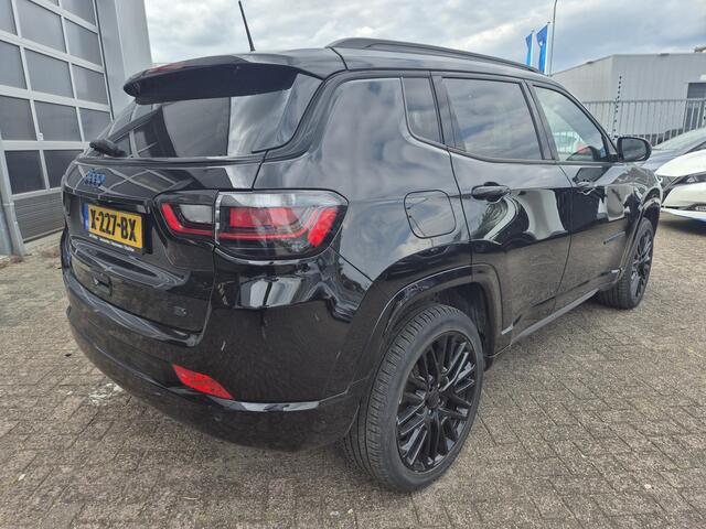 Jeep COMPASS 4xe 240 Plug-in Hybrid Electric S | Navigatie | Leder |