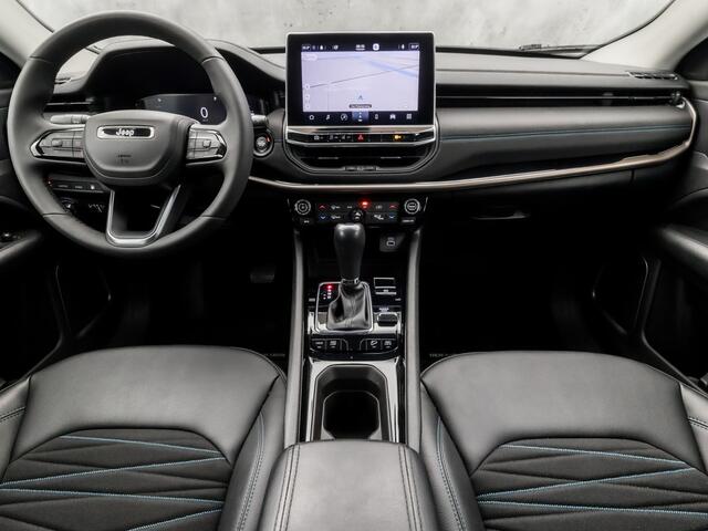 Jeep COMPASS 4xe 240 Plug-in Hybrid Electric Sport 240Pk Automaat (VIRTUAL COCKPIT, APPLE CARPLAY, GROOT NAVI, KEYLESS, CAMERA, SPORTSTOELEN, LEDER, GETINT GLAS, ADAPTIVE CRUISE, NIEUWSTAAT)