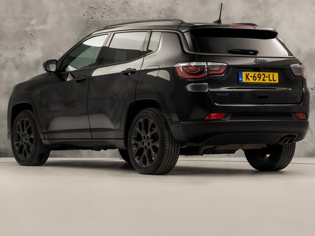 Jeep COMPASS 4xe 240 Plug-in Hybrid Electric S 240Pk Automaat (APPLE CARPLAY, NAVIGATIE, CAMERA, KEYLESS, LEDER, SPORTSTOELEN, ZWART HEMEL, GETINT GLAS, NIEUWE APK, NIEUWSTAAT)